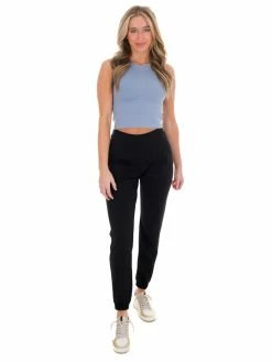 Dynamic Hard To See Cropped Muscle Tank Tops