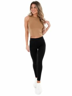 Dynamic Hard To See Cropped Muscle Tank Tops