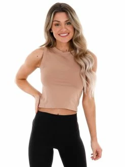 Dynamic Hard To See Cropped Muscle Tank Tops