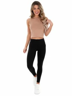 Dynamic Hard To See Cropped Muscle Tank Tops