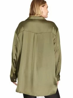 Apparel-Curvy Girl Curvy Glad You Came Satin Button Down Top