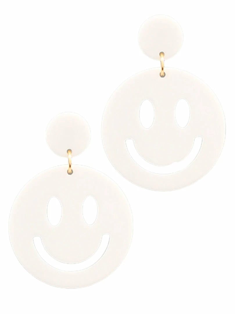 Brand new ๐ฏ Golden Stella Jewelry White Acrylic Smiley Face Dangle Earrings โค๏ธ 1 Golden Stella Jewelry White Acrylic Smiley Face Dangle Earrings