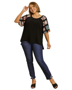 Apparel-Curvy Girl Curvy Love Crochet Sleeve Top