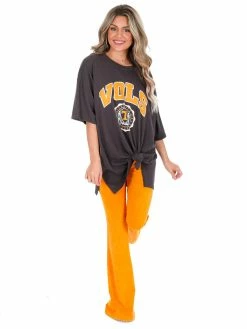 Pressbox Oversized Tee Collection Tennessee Black Winnie Oversized Tee