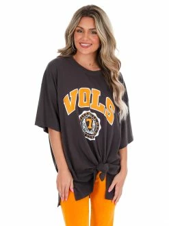 Pressbox Oversized Tee Collection Tennessee Black Winnie Oversized Tee