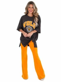 Pressbox Oversized Tee Collection Tennessee Black Winnie Oversized Tee