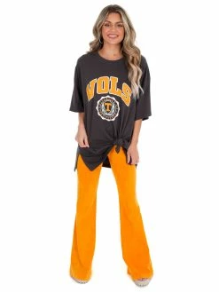 Pressbox Oversized Tee Collection Tennessee Black Winnie Oversized Tee