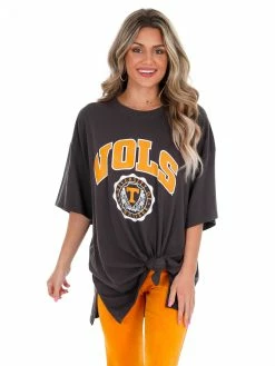 Pressbox Oversized Tee Collection Tennessee Black Winnie Oversized Tee