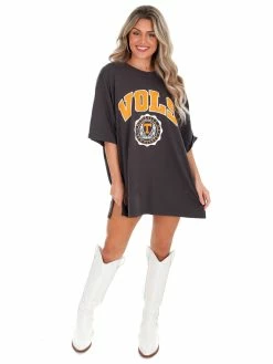 Pressbox Oversized Tee Collection Tennessee Black Winnie Oversized Tee